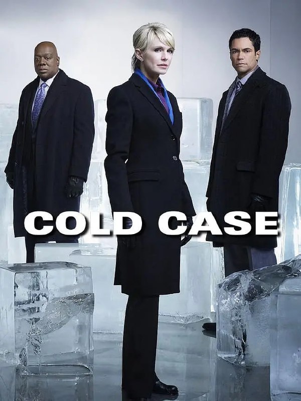 名称：铁证悬案 第七季 Cold Case Season 7 (2009)描述：Cold Case不同于CSI把犯罪调查过程象记录片似的呈现在观众眼前，也没有众多当今尖端科技的支持，在该剧中，几乎没有任何和CSI类似的关于用高科技分析尸体来寻找线索的场面，Lilly Rush，作为费城凶杀调查科的唯一女探员，构成了这部以调查陈年旧案为主题的电视剧的绝对核心人物